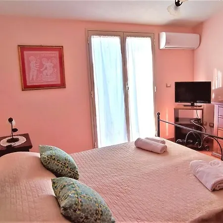 Adria Holiday home