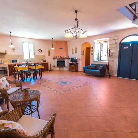 Adria Holiday home Floridia